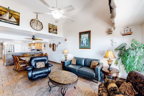 Beachfront Condo with Ocean Views, Shared Pool, Hot Tub, and Tennis Courts