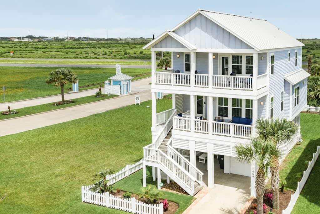 Seaside Haven - Gulf Views, 2 Blocks to Beach
