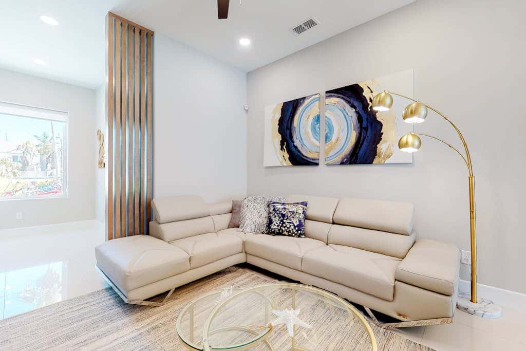 Dolphin Beach House - Private Pool & Fenced Yard