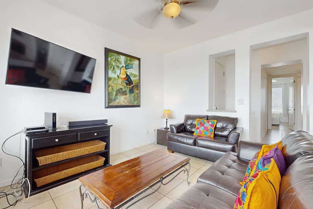 Las Marinas Condominiums 405