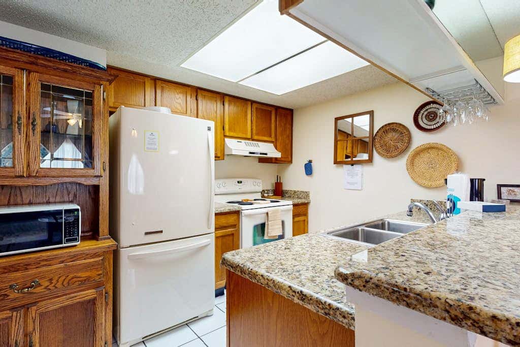 Ventura Condominiums #101