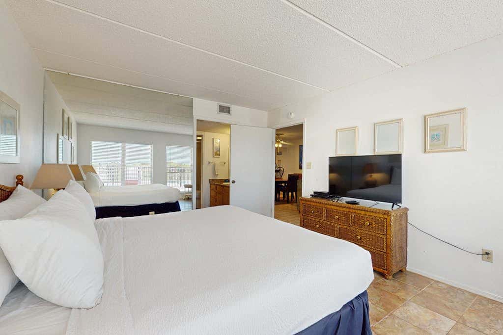 Suntide II Condominiums #108