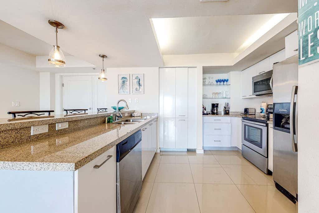 Solare Tower 705 - Gulf-Front, Ocean Views & Pool