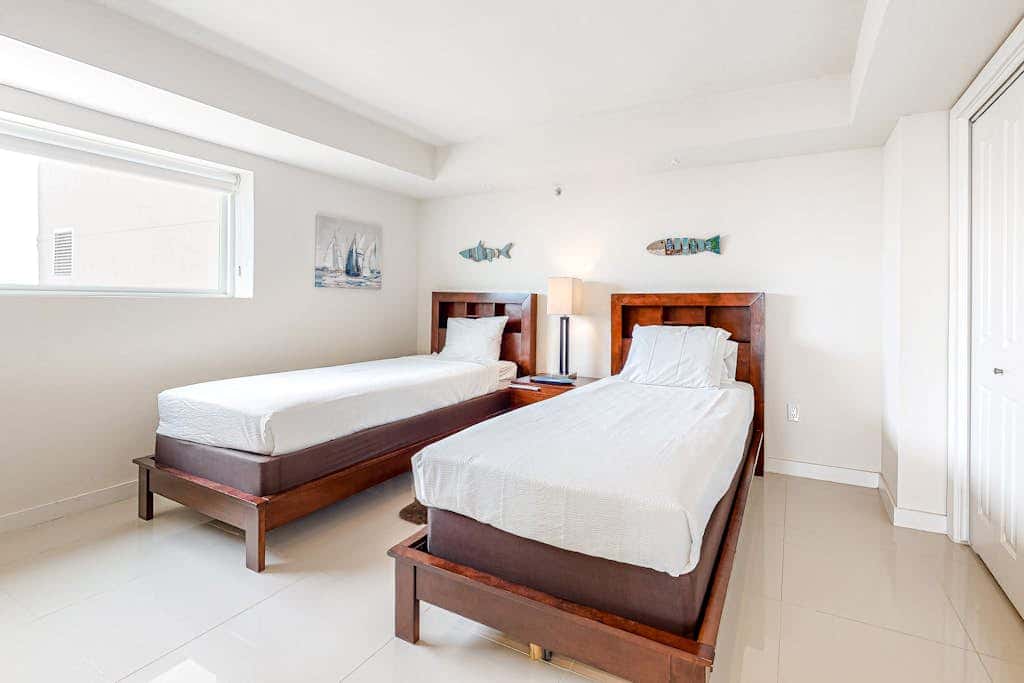 Solare Tower 705 - Gulf-Front, Ocean Views & Pool