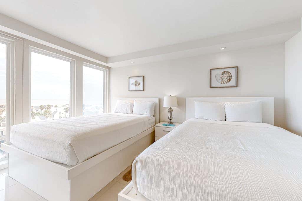 Solare Tower 705 - Gulf-Front, Ocean Views & Pool