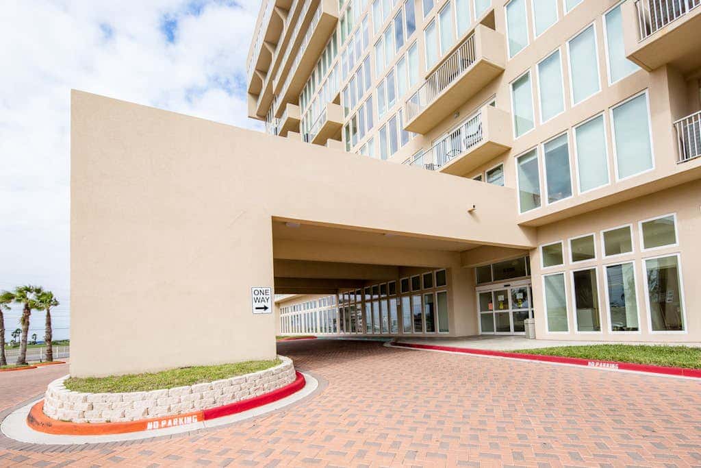 Solare Tower 705 - Gulf-Front, Ocean Views & Pool