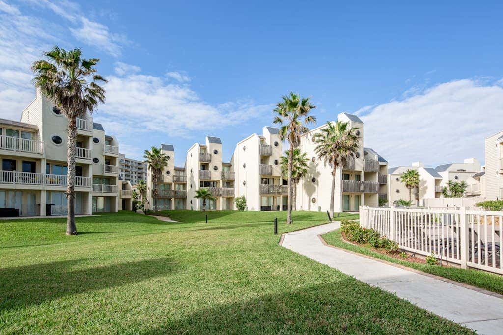 Solare Tower 705 - Gulf-Front, Ocean Views & Pool