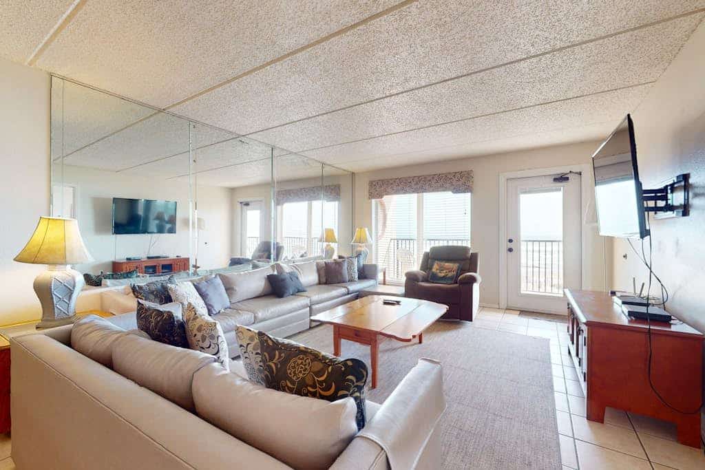 Suntide II Condominiums #305