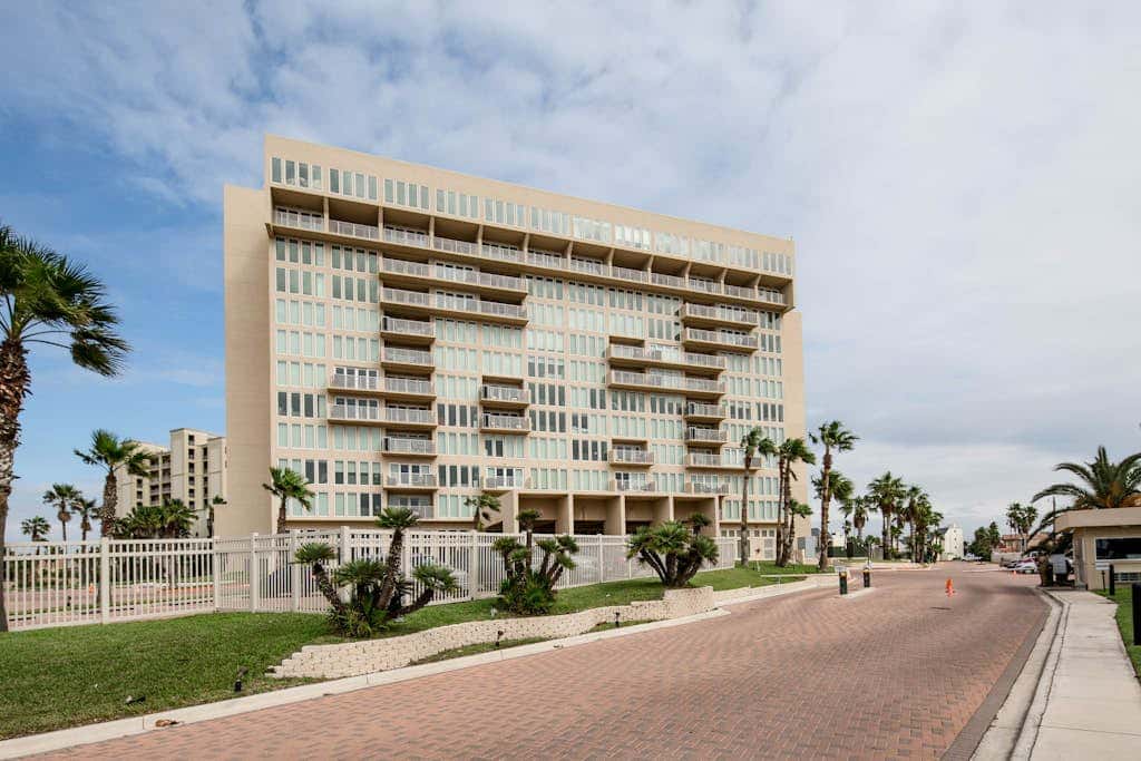 Solare Garden Villa 220