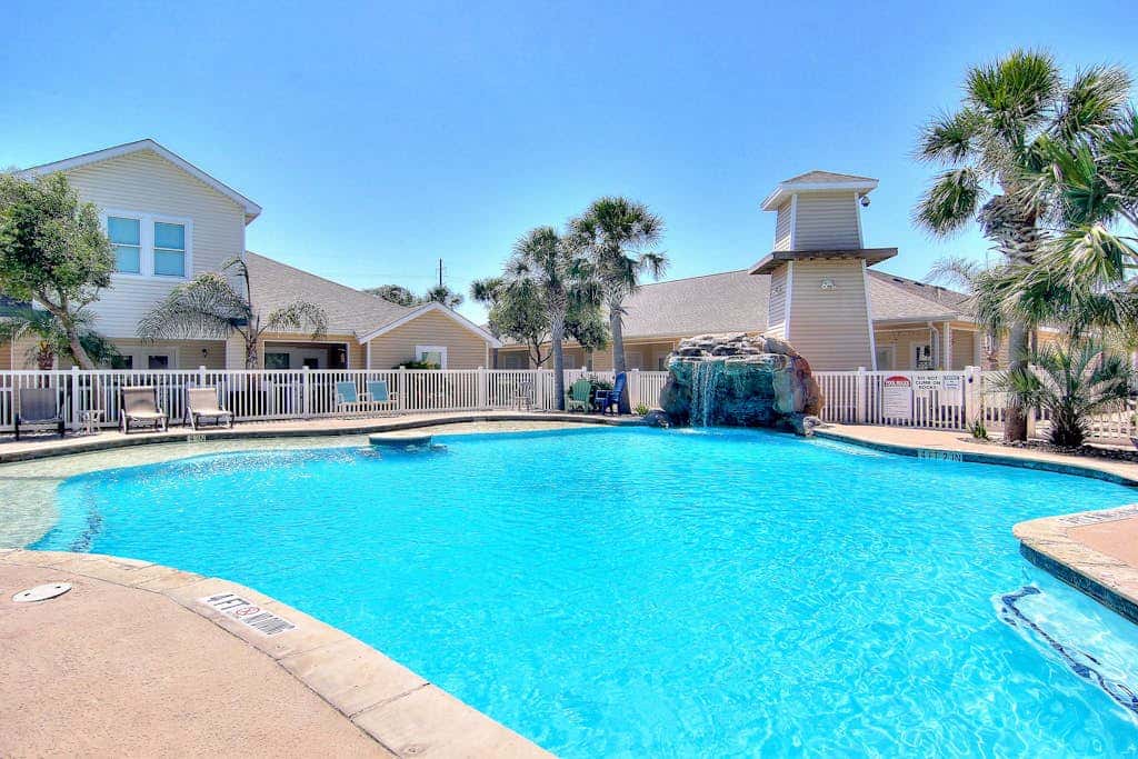 Palm Bay 505 - Heated Pool, Close to the Beach