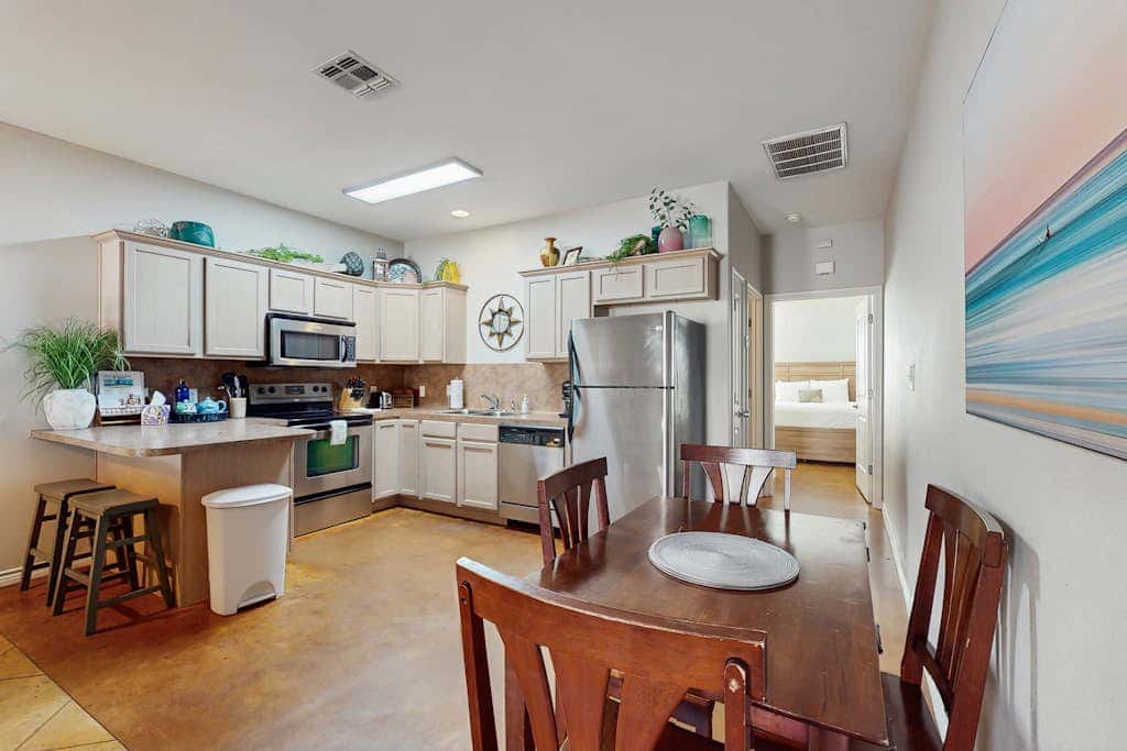 Palm Bay 505 - Heated Pool, Close to the Beach