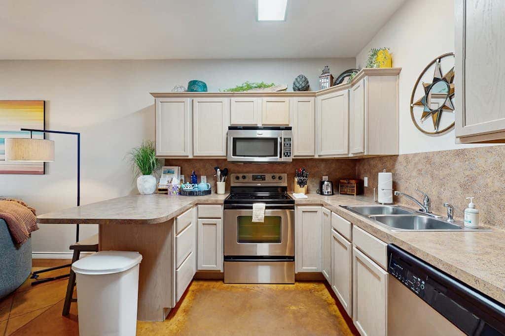 Palm Bay 505 - Heated Pool, Close to the Beach