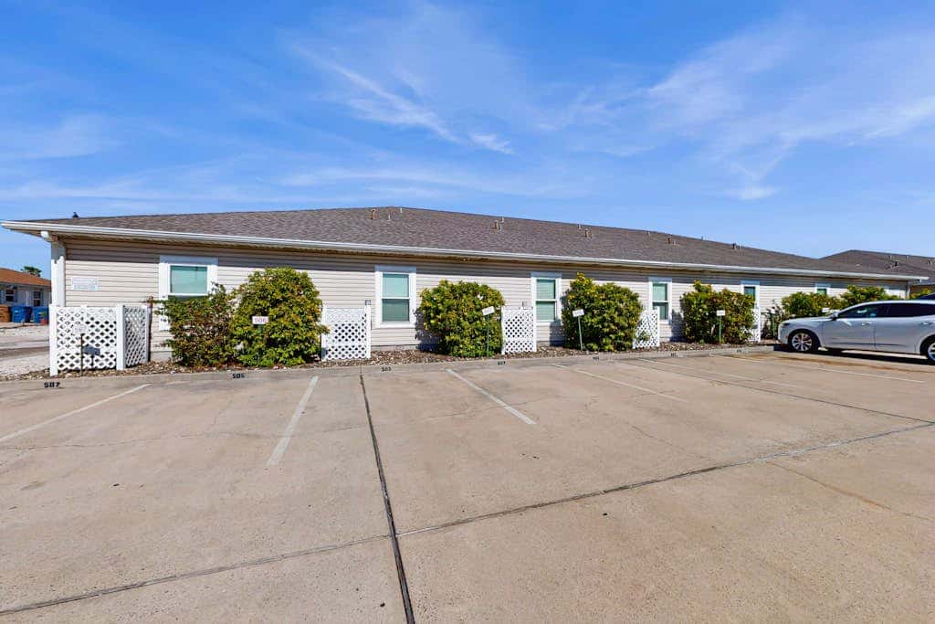 Palm Bay 505 - Heated Pool, Close to the Beach