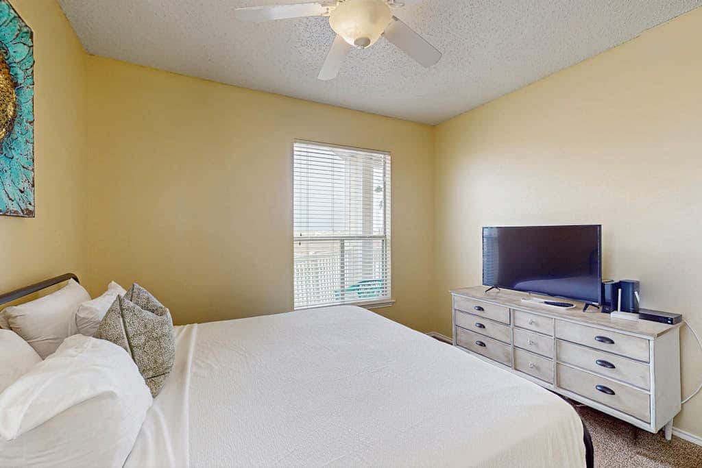 Beach Club 276 - Heated Pool, 2 Hot Tubs, Dogs OK