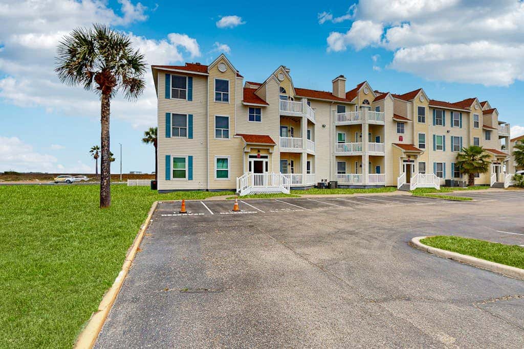 Beach Club 276 - Heated Pool, 2 Hot Tubs, Dogs OK