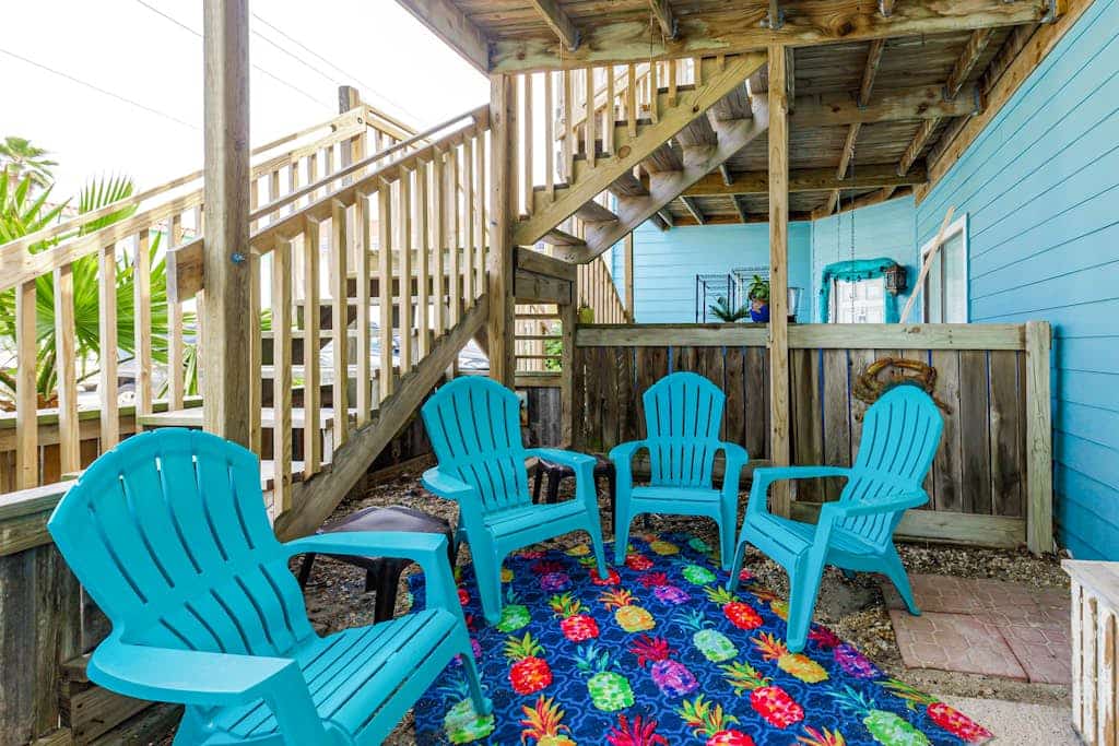 Tranquil ground floor condo with shared pool - steps to sand