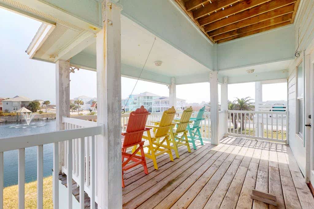 Updated waterfront home minutes to beach with patio & deck views - dog-friendly