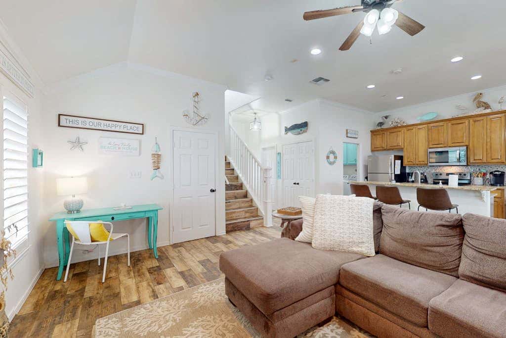 Bella Vista #25 - Water Views, Pool & Hot Tub