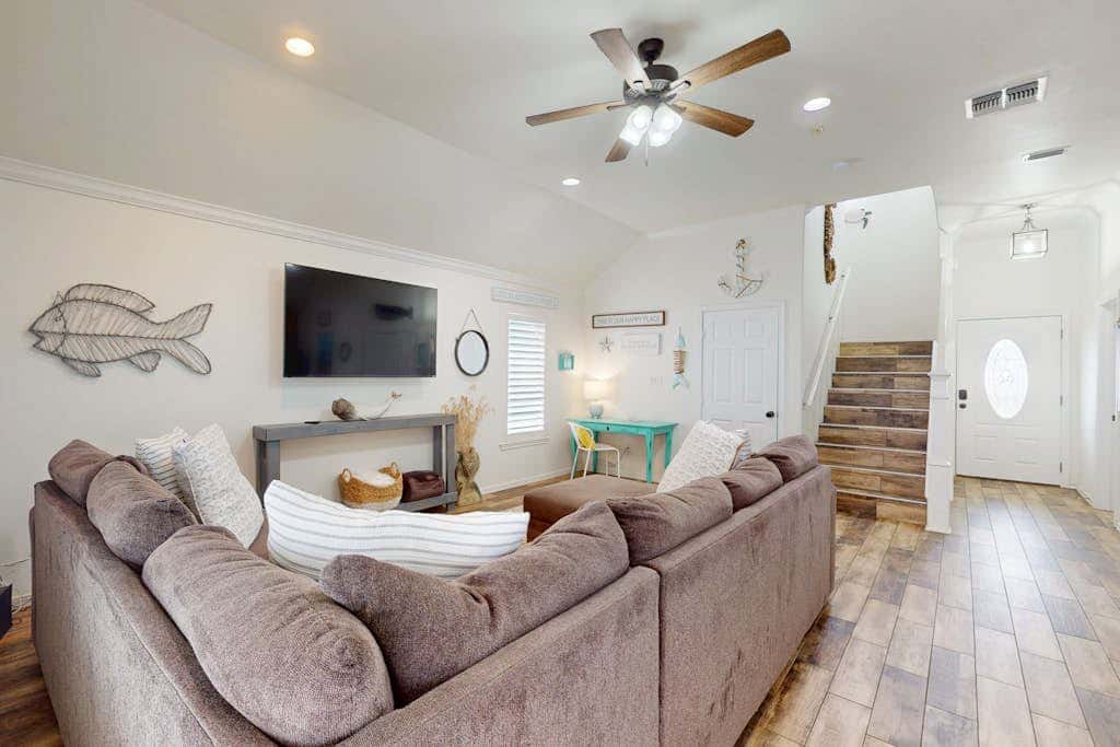 Bella Vista #25 - Water Views, Pool & Hot Tub