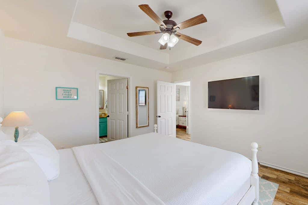 Bella Vista #25 - Water Views, Pool & Hot Tub