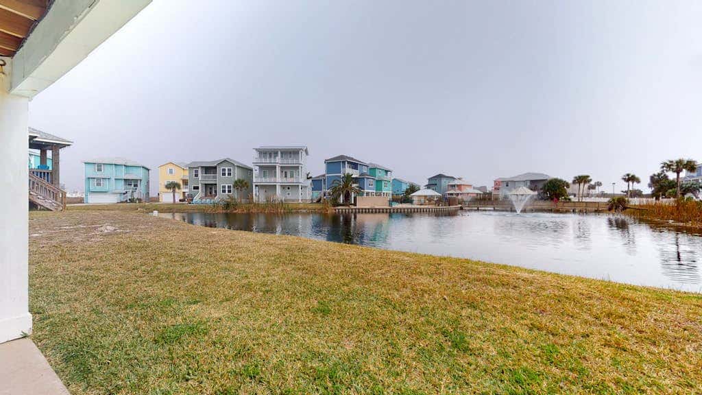 Bella Vista #25 - Water Views, Pool & Hot Tub