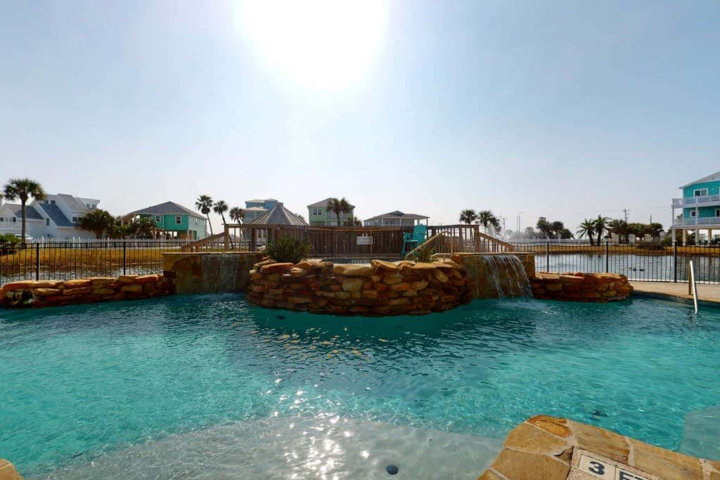 Bella Vista #25 - Water Views, Pool & Hot Tub