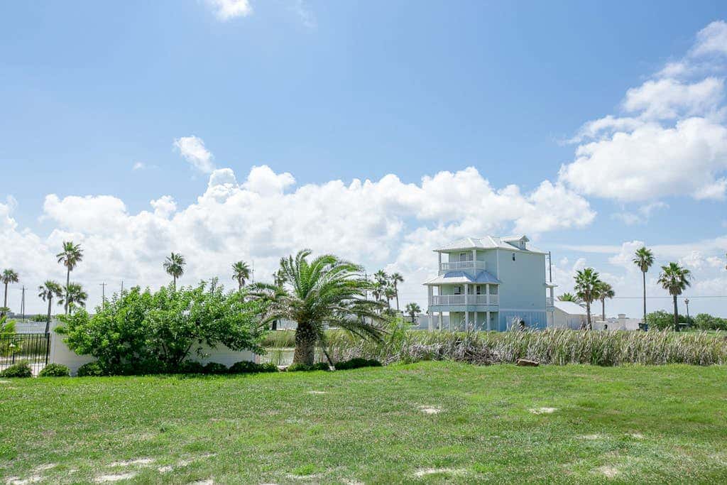Bella Vista #25 - Water Views, Pool & Hot Tub