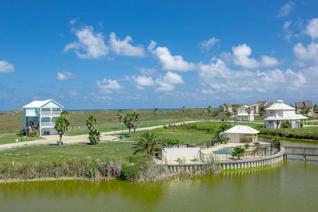 Bella Vista #25 - Water Views, Pool & Hot Tub