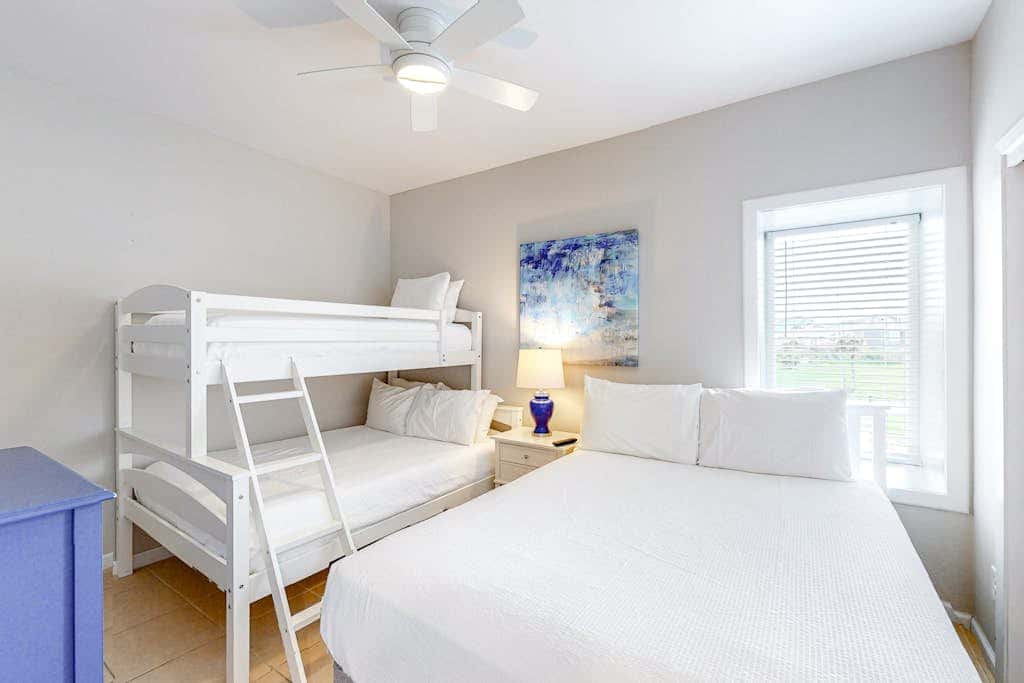 Unit 32, Island Retreat Resort