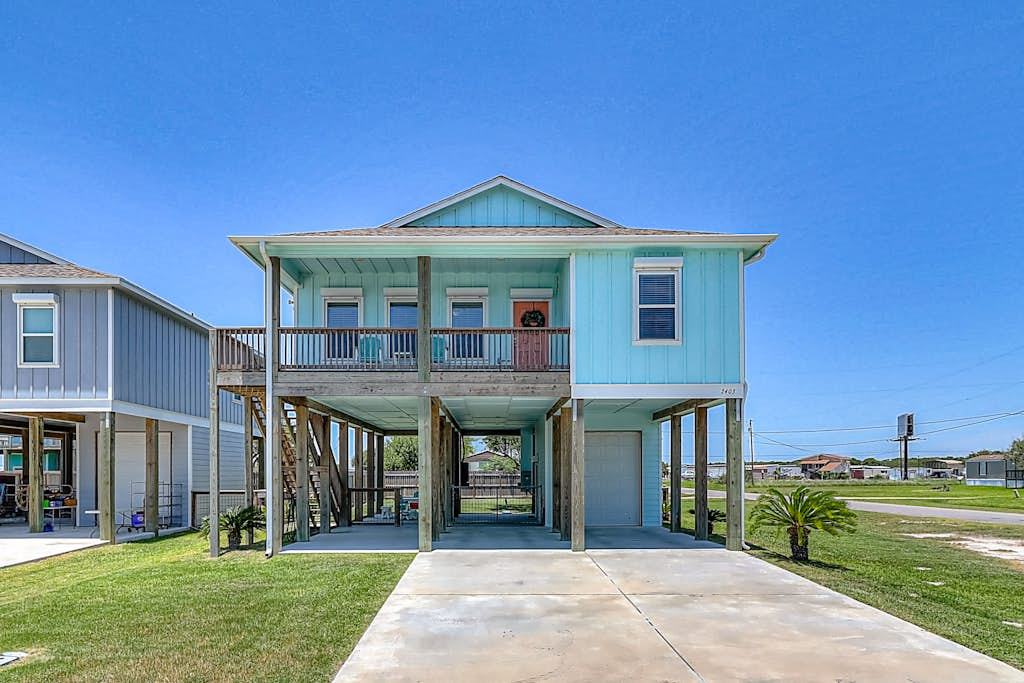 The Sea Glass Inn - Ocean Views, Yard & Dogs OK