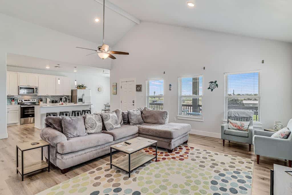 Dog-friendly ocean view home with an enclosed yard, washer/dryer, & central AC