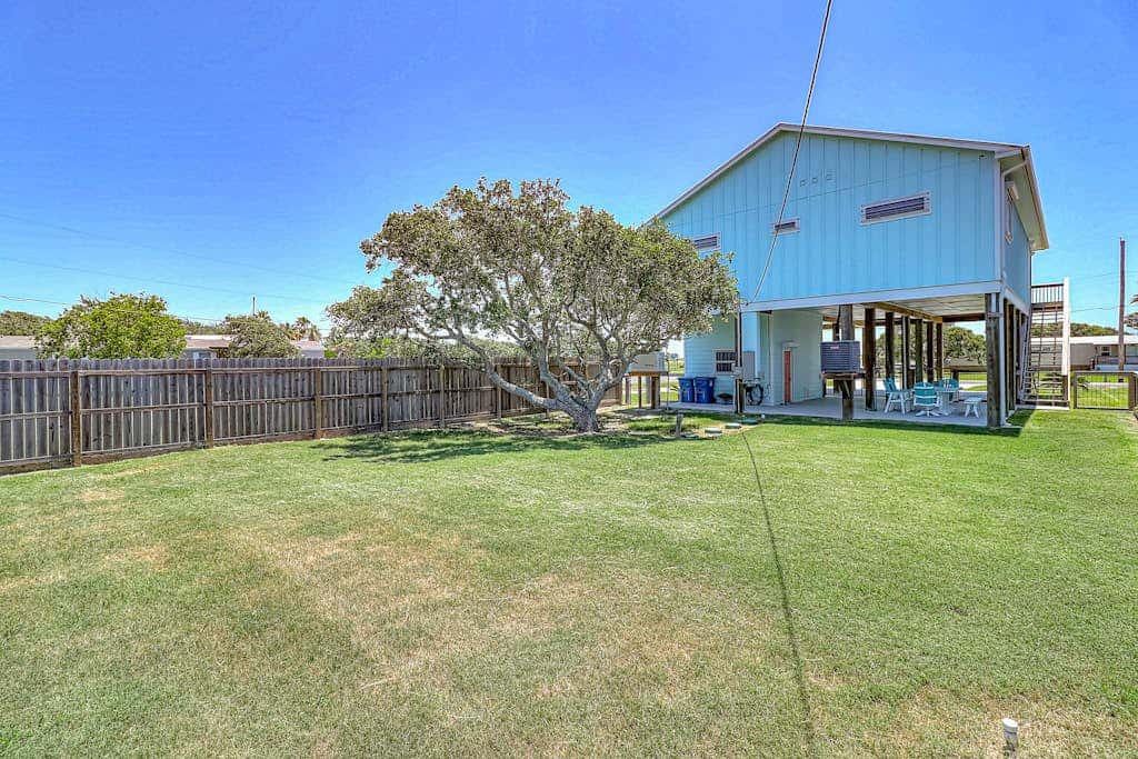 The Sea Glass Inn - Ocean Views, Yard & Dogs OK