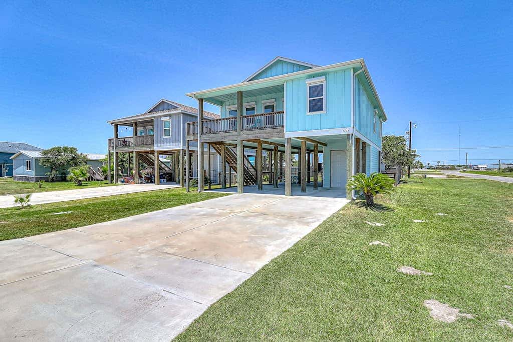 The Sea Glass Inn - Ocean Views, Yard & Dogs OK