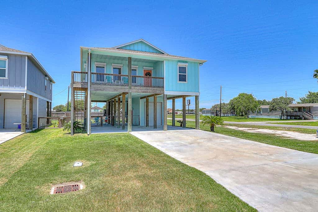 The Sea Glass Inn - Ocean Views, Yard & Dogs OK
