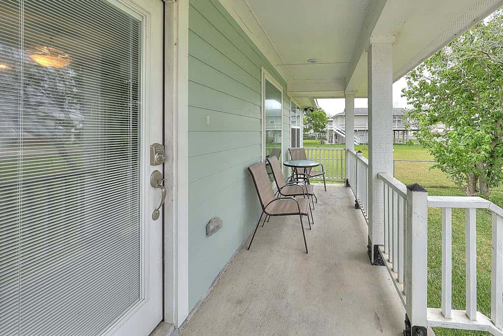 Relaxed Beachin - Rooftop Deck & Bay Views