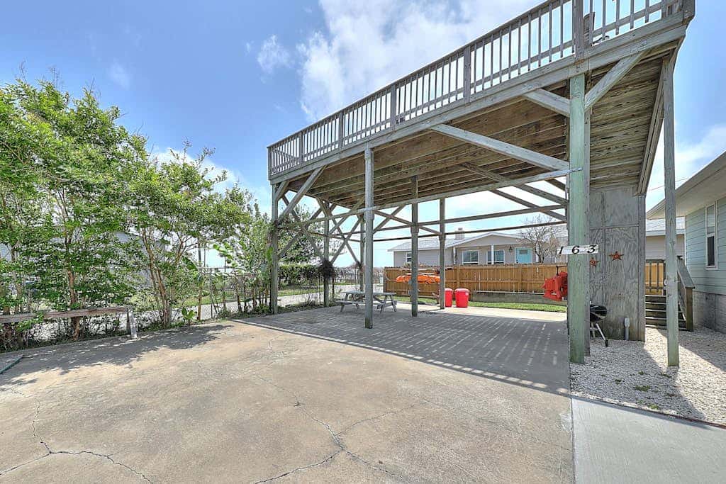 Relaxed Beachin - Rooftop Deck & Bay Views