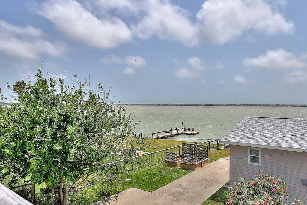 Relaxed Beachin - Rooftop Deck & Bay Views