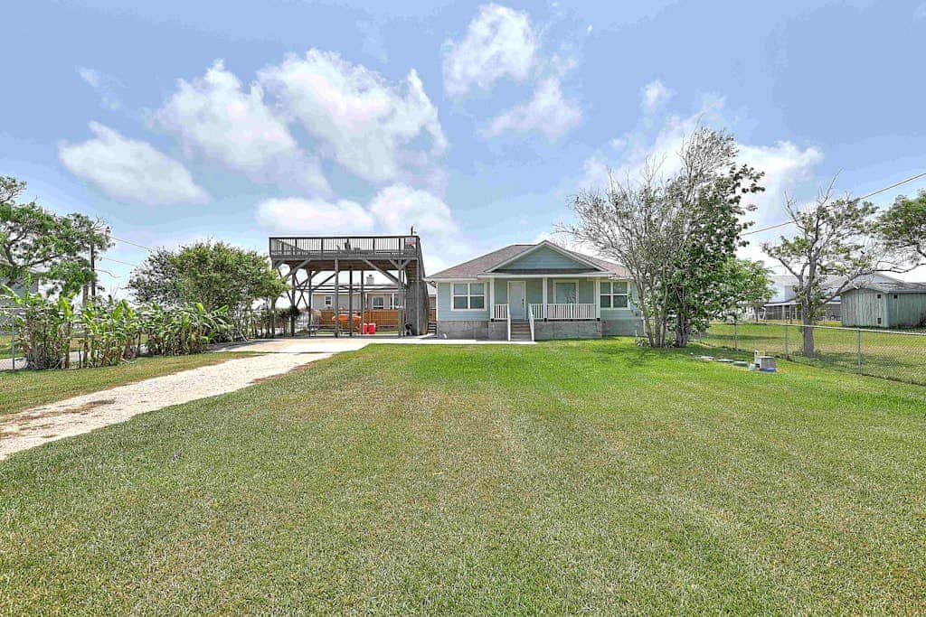 Relaxed Beachin - Rooftop Deck & Bay Views