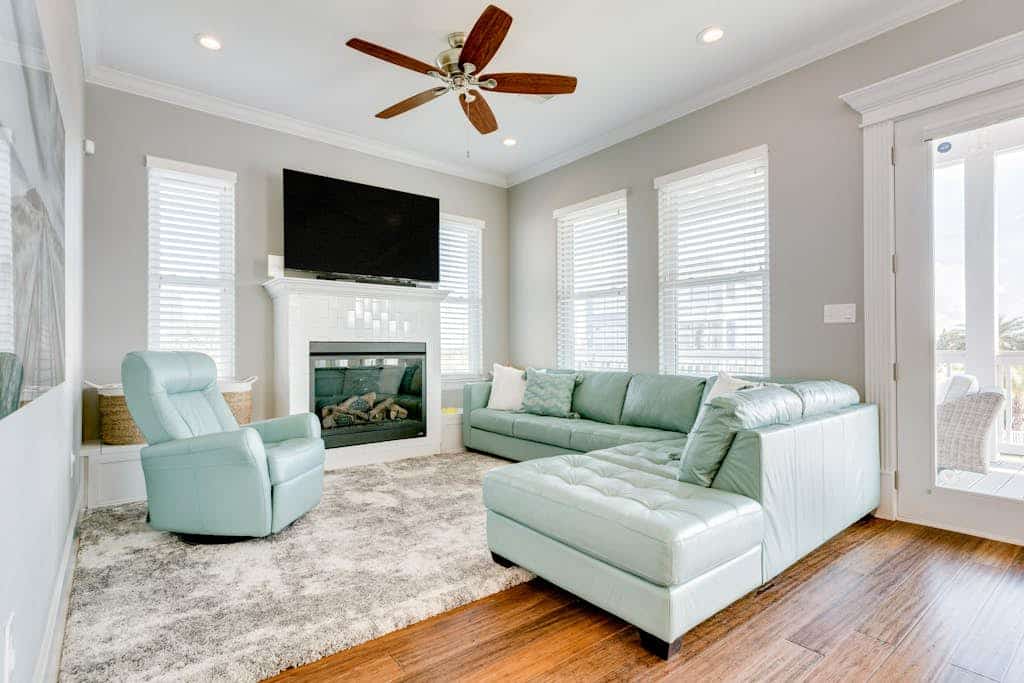 Charming home with private pool and hot tub, fast WiFi, and central AC
