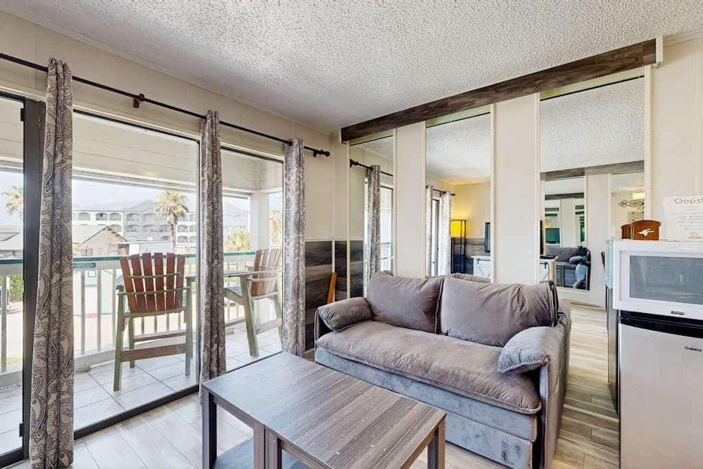 Casa Del Mar - Beachside Pleasure