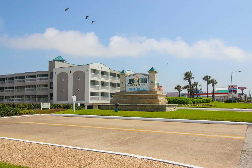Casa Del Mar - Beachside Pleasure