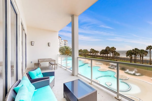 Beachfront condo with beach access and shared amenities
