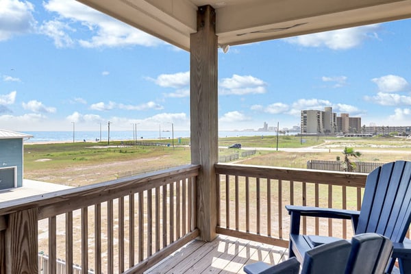 Spacious gulf view home on north beach with enclosed yard & balconies