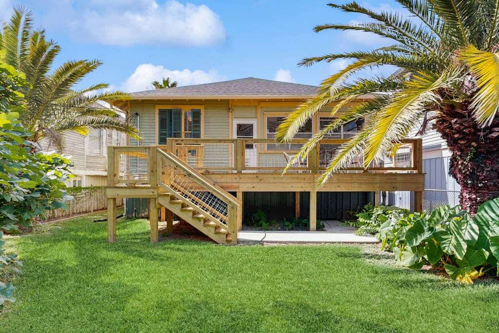 Greener Grasses - Pool Table, Deck & Dog-Friendly
