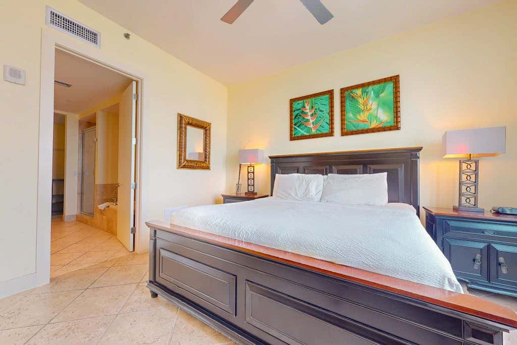 Sapphire Condominiums #903
