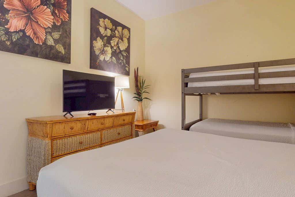 Sapphire Condominiums #903