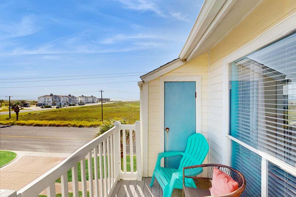 Beach Club 331 - Gulf-View Balcony & Hot Tub