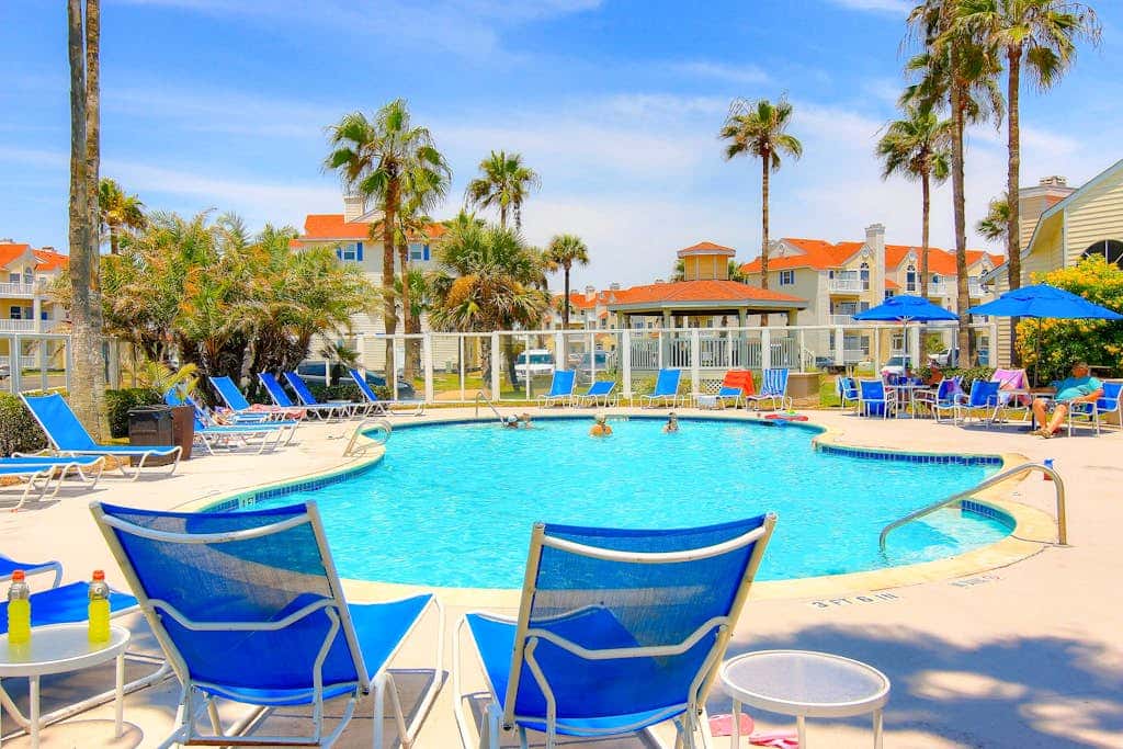 Beach Club 173 - Pool, Sauna & Beach Access