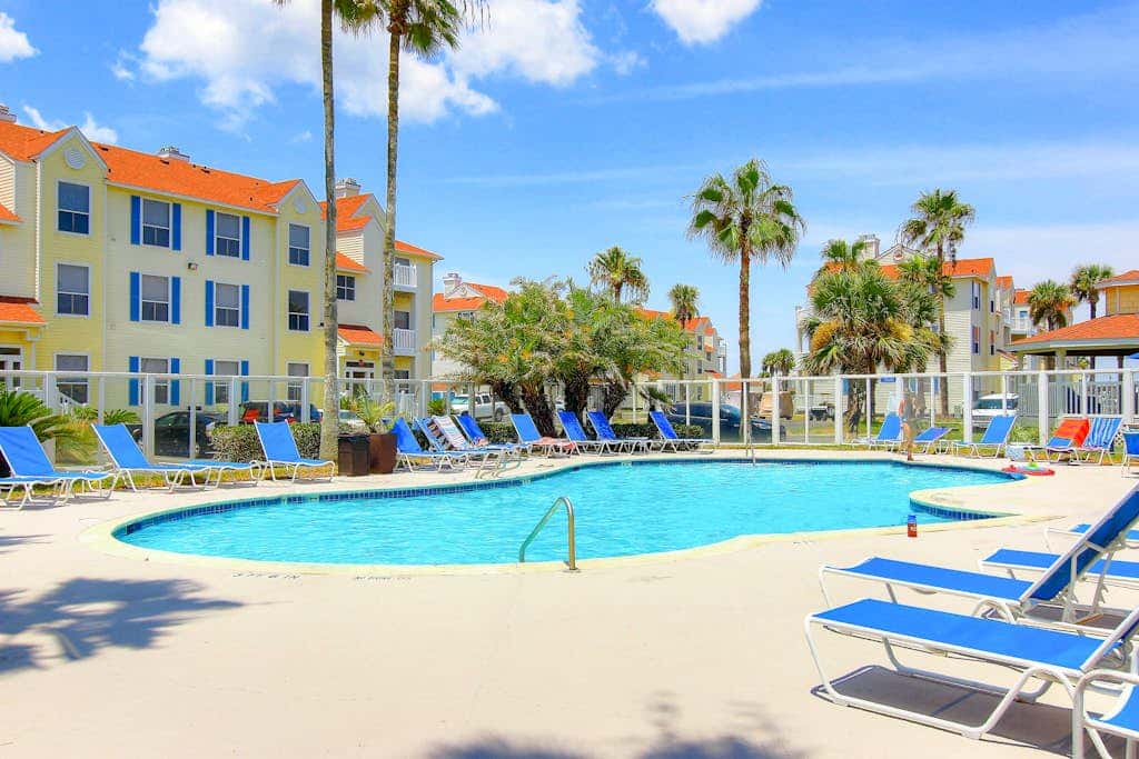 Beach Club 173 - Pool, Sauna & Beach Access