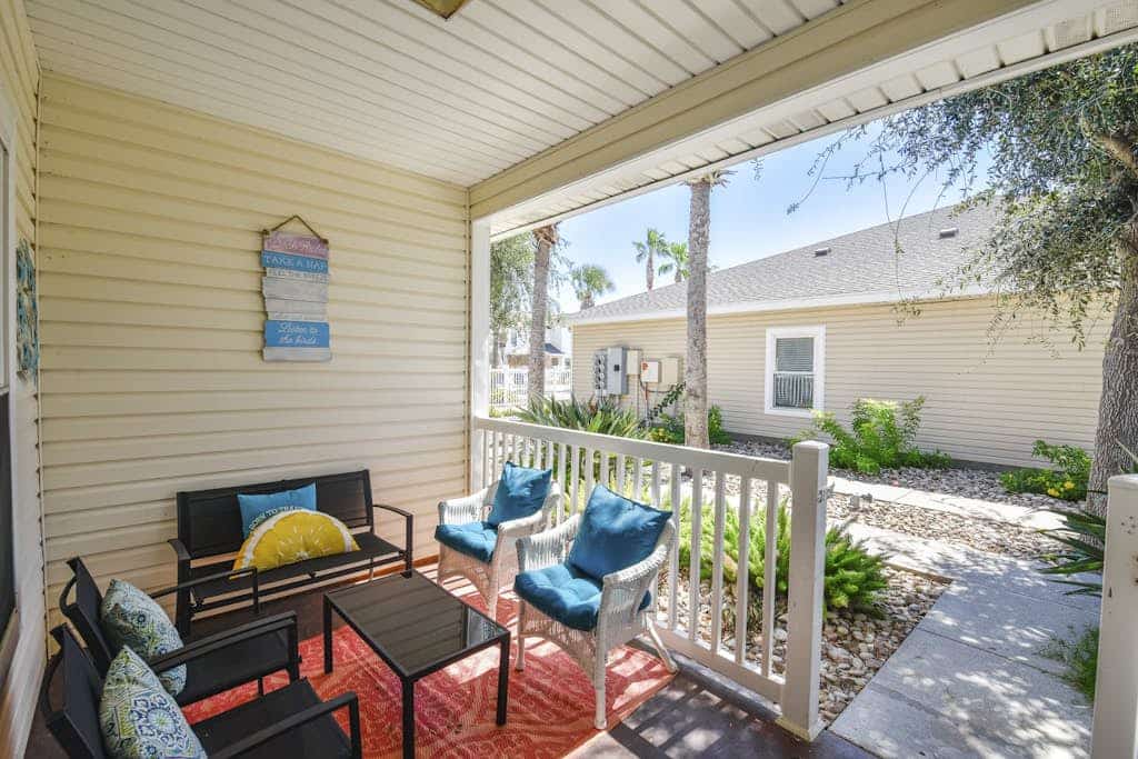 Dog-friendly home w/ a private patio & shared lagoon pool - close to the beach